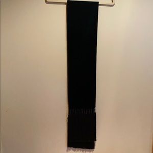 H&M autumn collection 2013 velvet scarf.